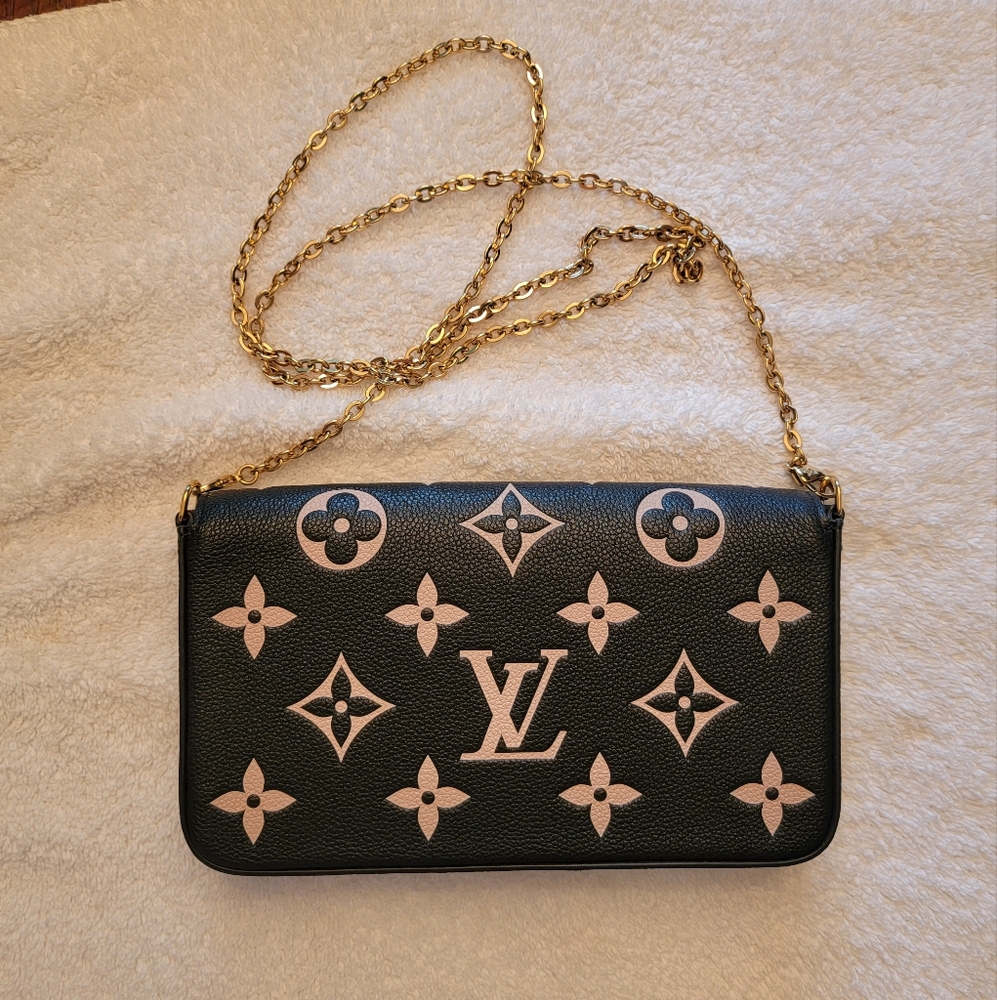 Bi Color Felecie Pochette w/Inserts